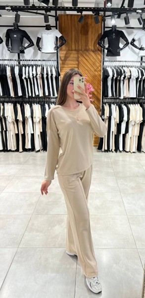 Женский Koстюм Majenta