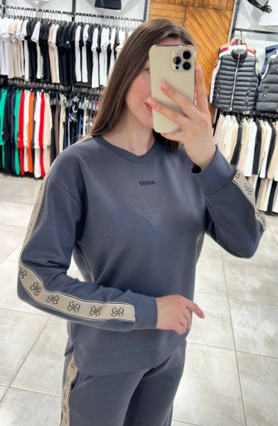 Женский Koстюм Guess