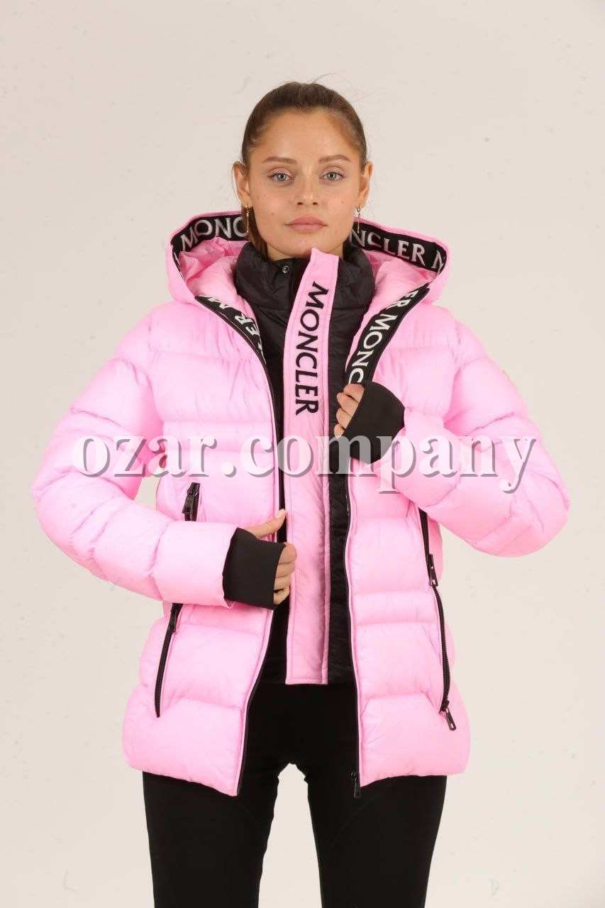 Женская Куртка Moncler Женская Куртка Moncler