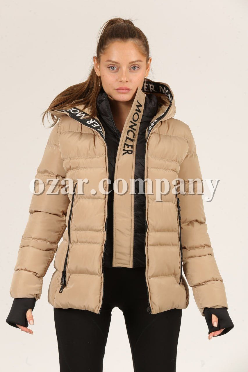 Женская Куртка Moncler Женская Куртка Moncler