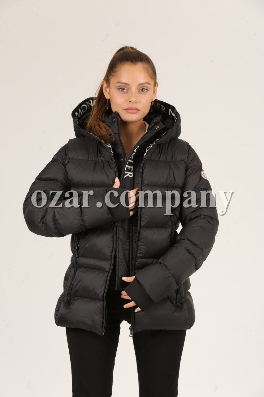 Женская Куртка Moncler Женская Куртка Moncler