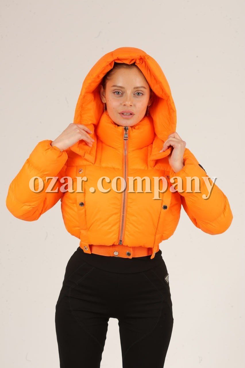 Женская Куртка Moncler Женская Куртка Moncler