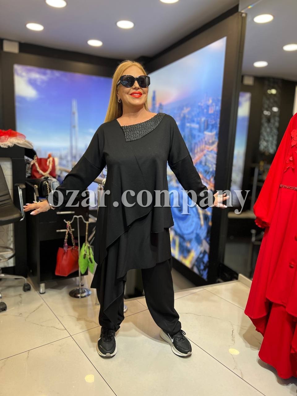 Женская Туника Iness (Большие размеры) Женская Туника Iness (Большие размеры)