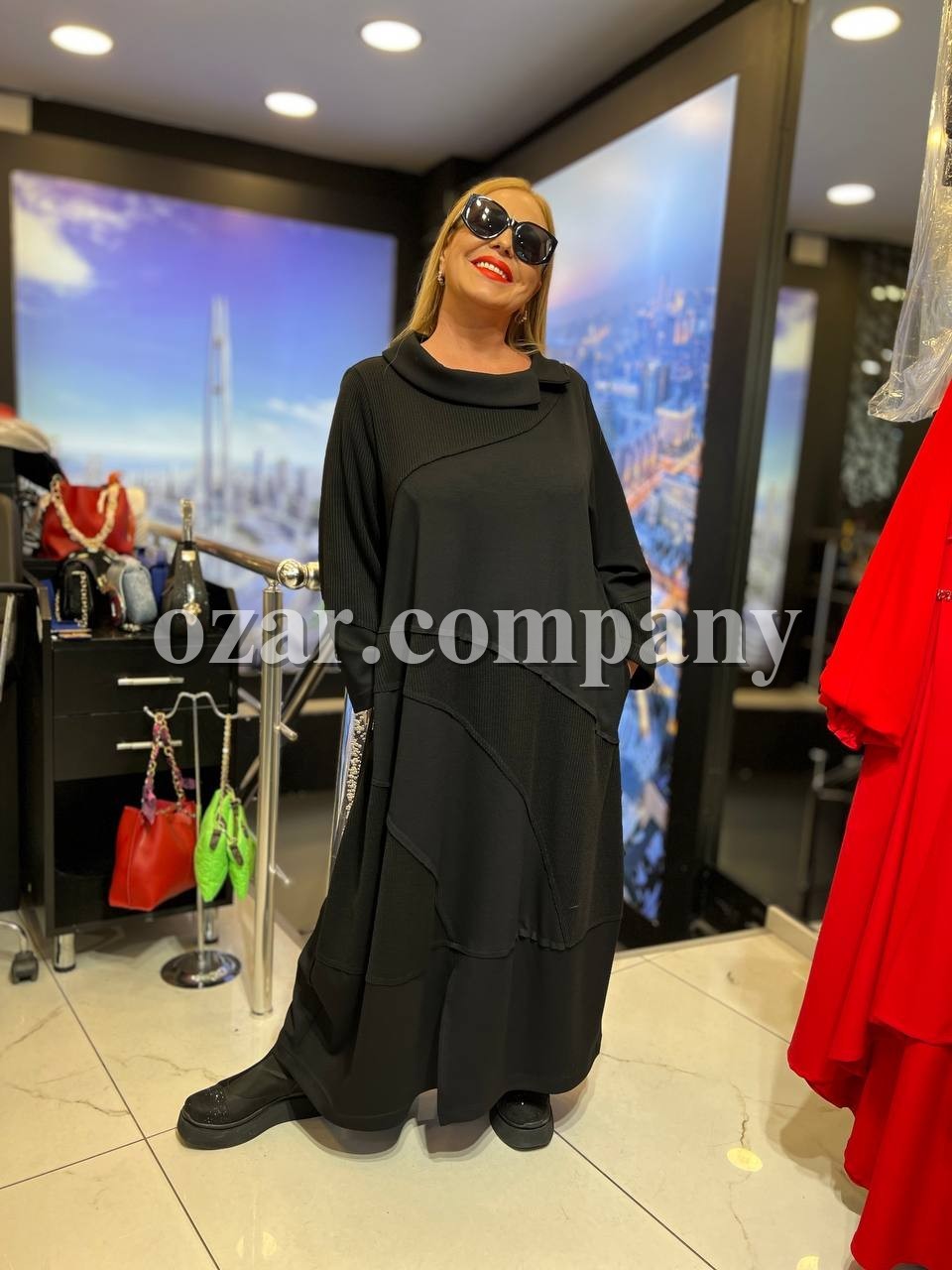 Женское Платье Iness (Большие размеры) Женское Платье Iness (Большие размеры)