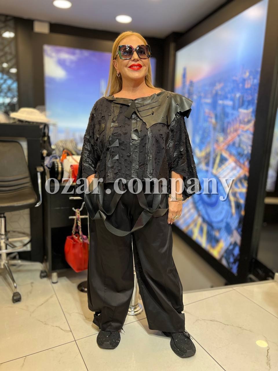 Женская Туника Iness (Большие размеры) Женская Туника Iness (Большие размеры)