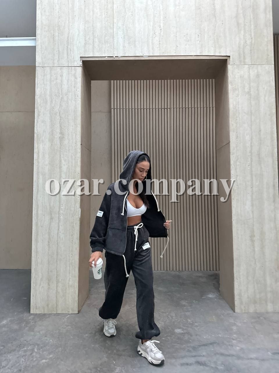 Женский Костюм Sote