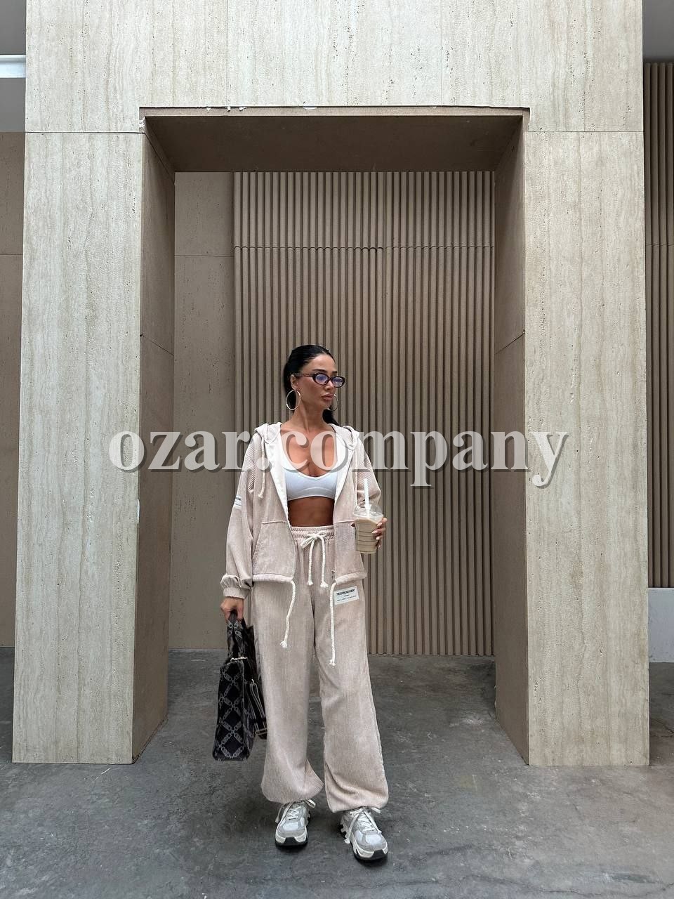 Женский Костюм Sote