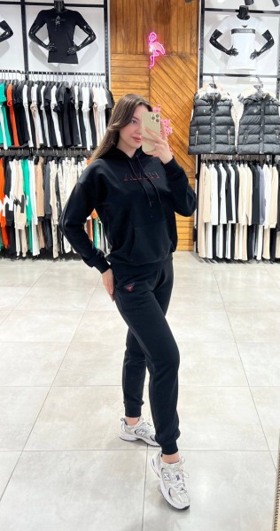 Женский Koстюм Prada