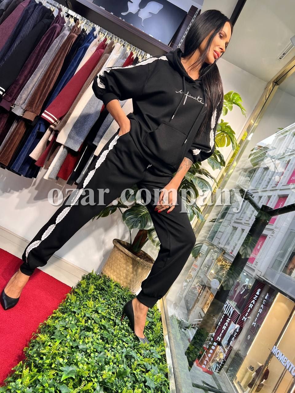 Женский Костюм Zanardi  Женский Костюм Zanardi