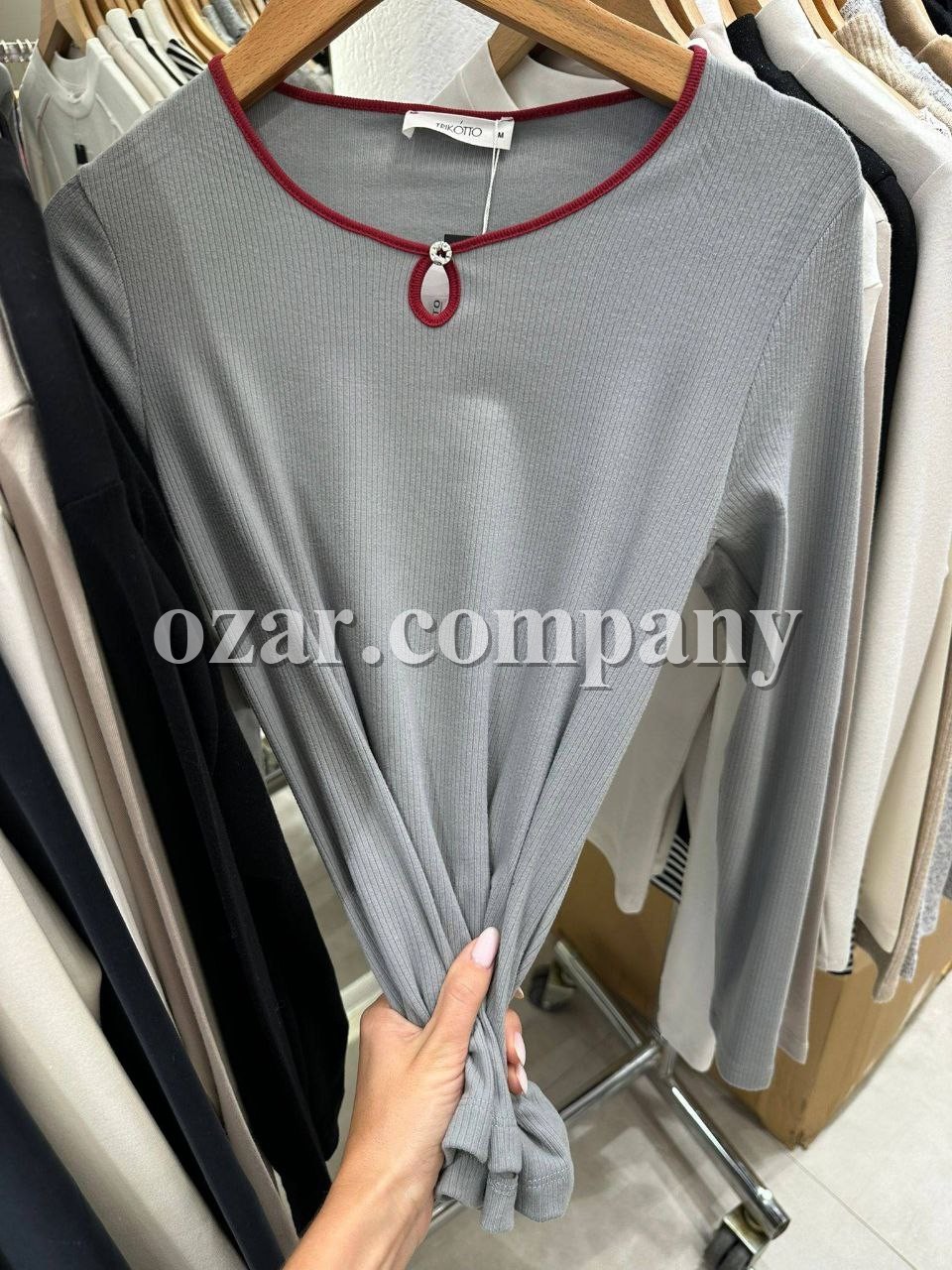 Женский Лонгслив Trikotto