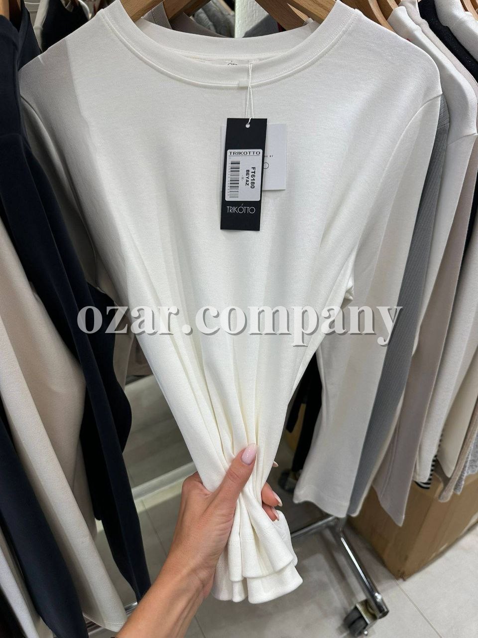 Женский Лонгслив Trikotto