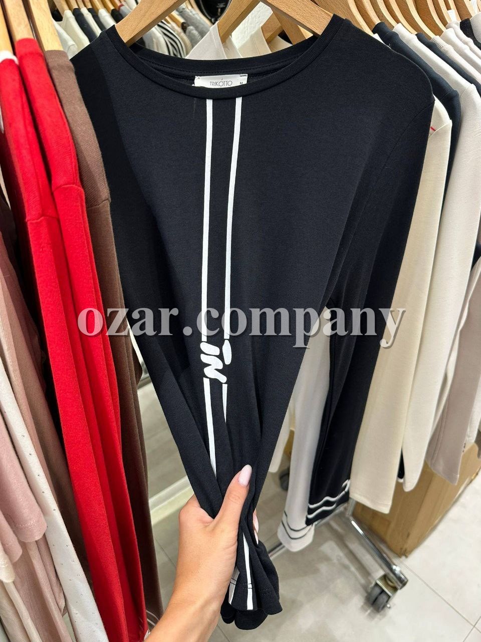 Женский Лонгслив Trikotto