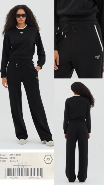 Женский Костюм A.M.N. Женский Костюм A.M.N.