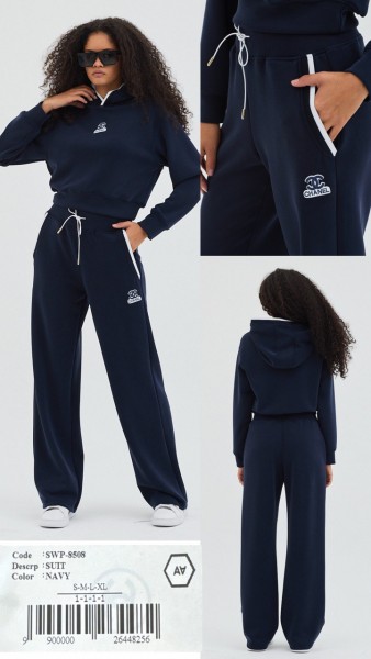 Женский Костюм A.M.N. Женский Костюм A.M.N.