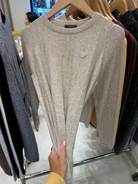 Женский Свитер Trikotto