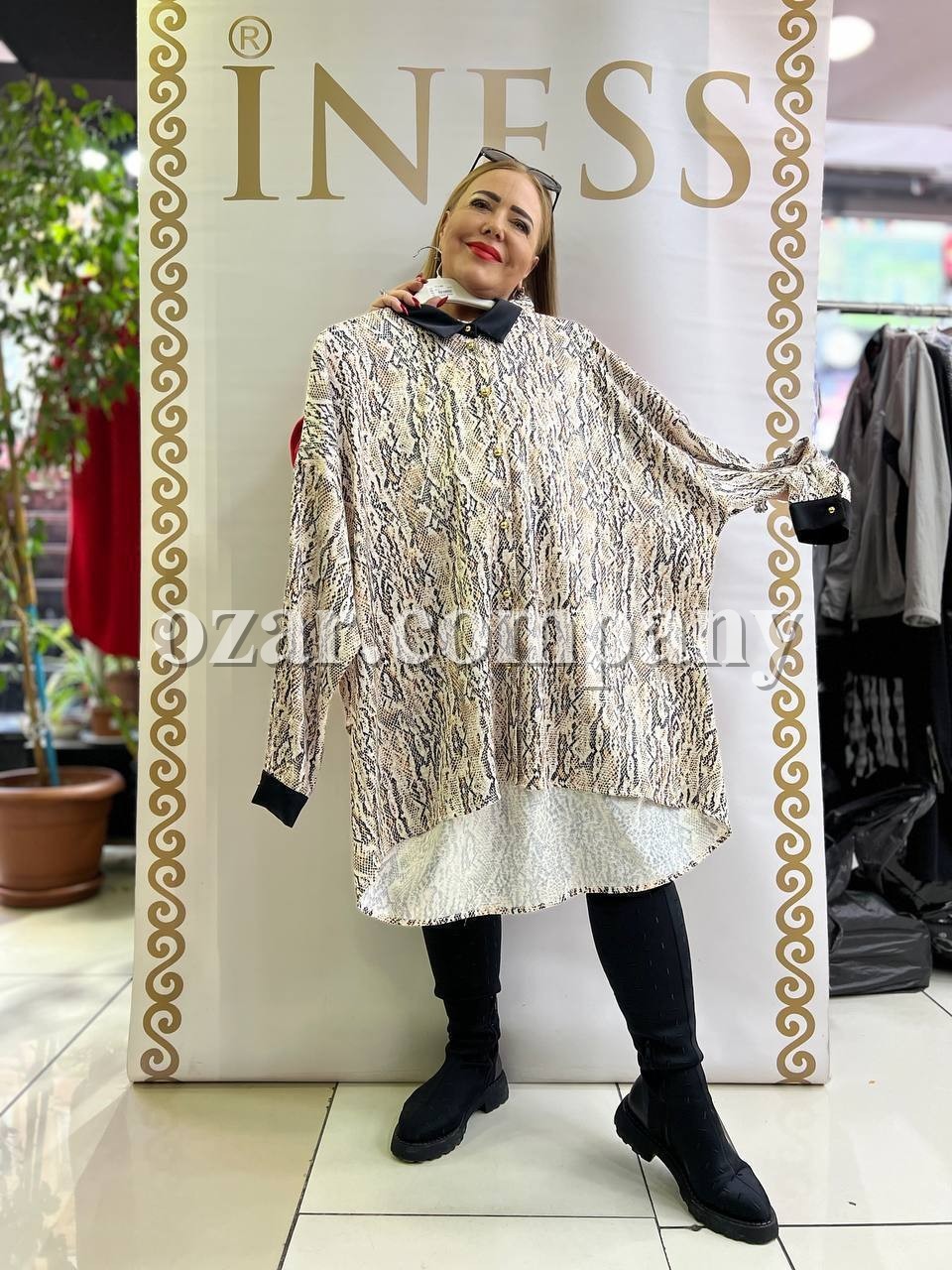 Женская Блузка Iness (Большие размеры) Женская Блузка Iness (Большие размеры)