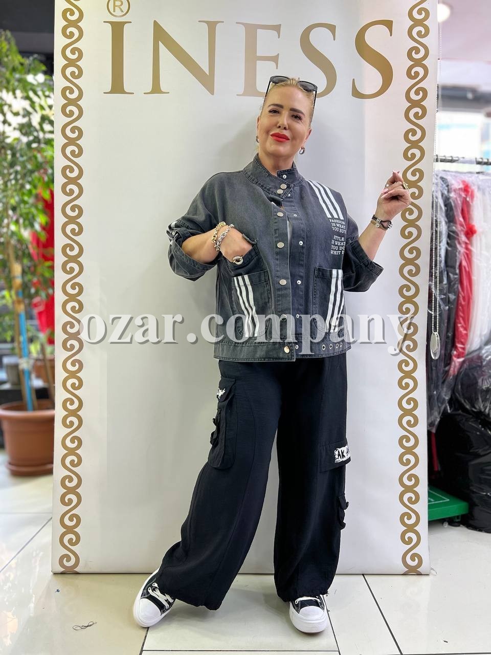 Женский Жакет Iness (Большие размеры) Женский Жакет Iness (Большие размеры)