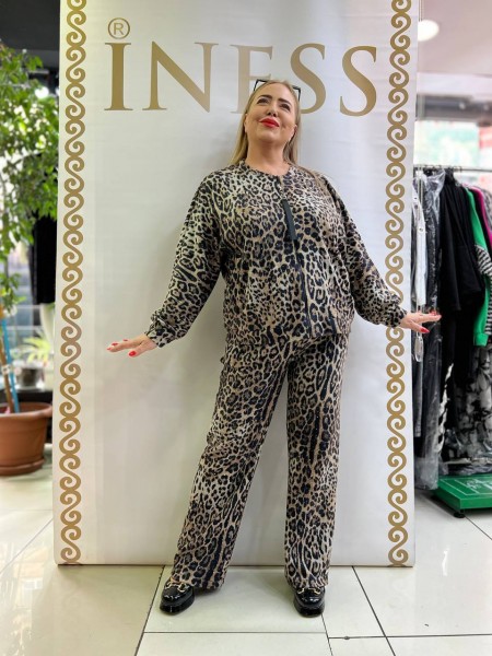 Женский Костюм Iness (Большие размеры) Женский Костюм Iness (Большие размеры)