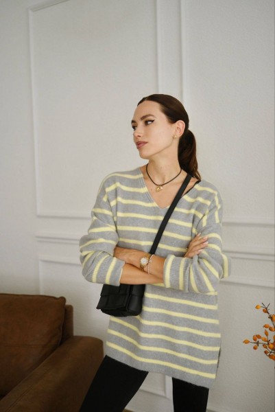 Женский Свитер Trikotto