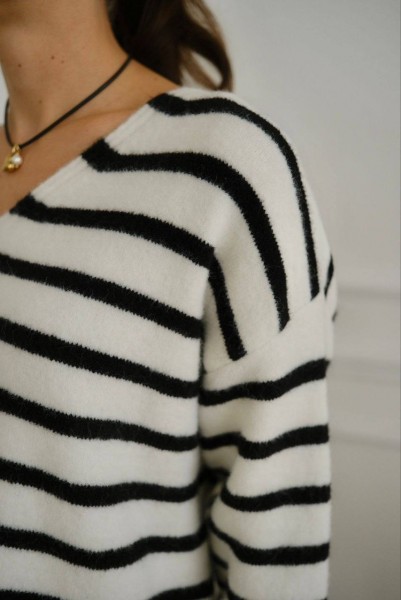 Женский Свитер Trikotto