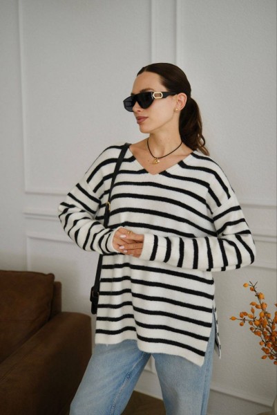 Женский Свитер Trikotto