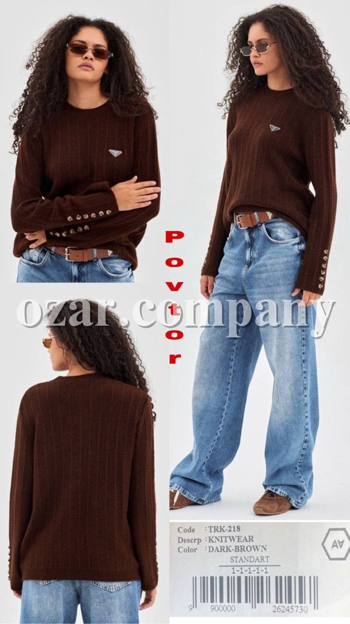 Женский Трикотажный Свитер A.M.N. Женский Трикотажный Свитер A.M.N.