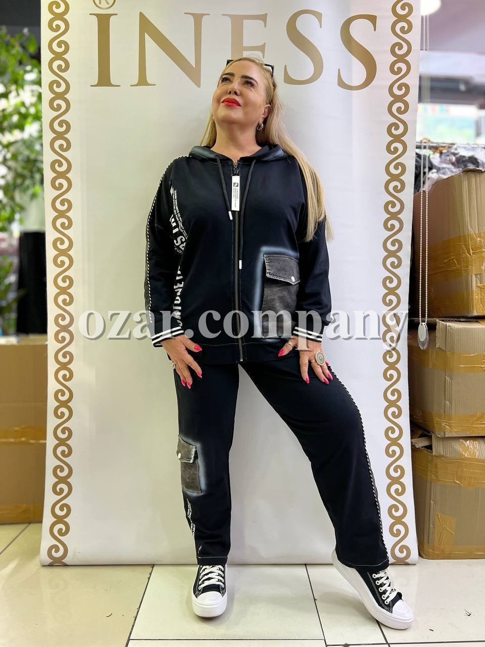 Женский Костюм Iness (Большие размеры) Женский Костюм Iness (Большие размеры)