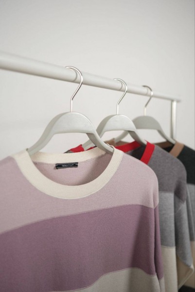 Женский Свитер Trikotto