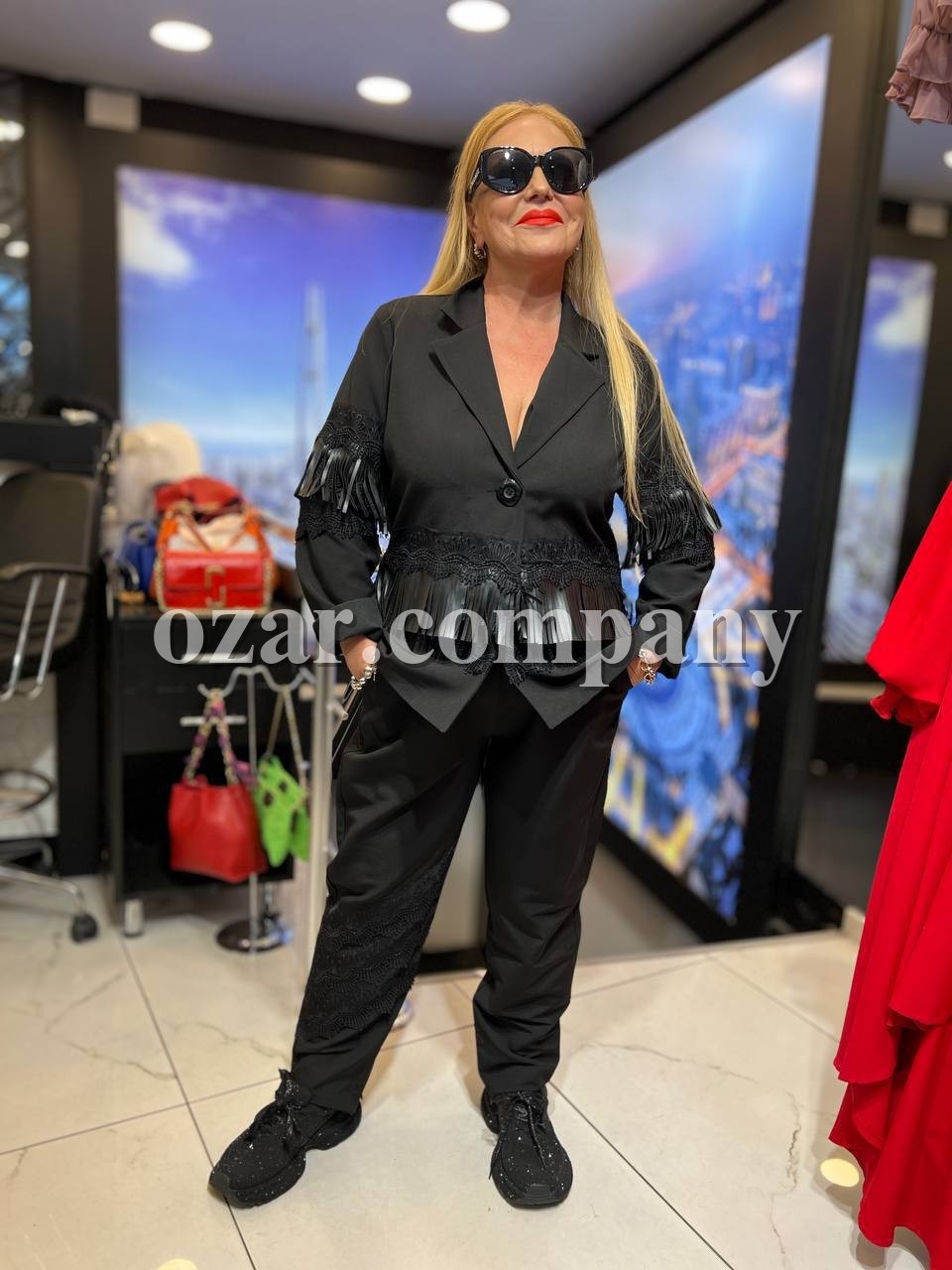 Женский Костюм Iness (Большие размеры) Женский Костюм Iness (Большие размеры)