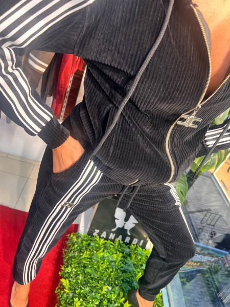 Женский Костюм Zanardi  Женский Костюм Zanardi