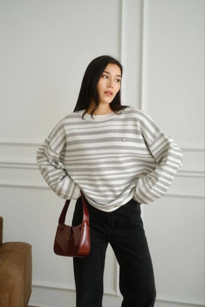 Женский Свитер Trikotto