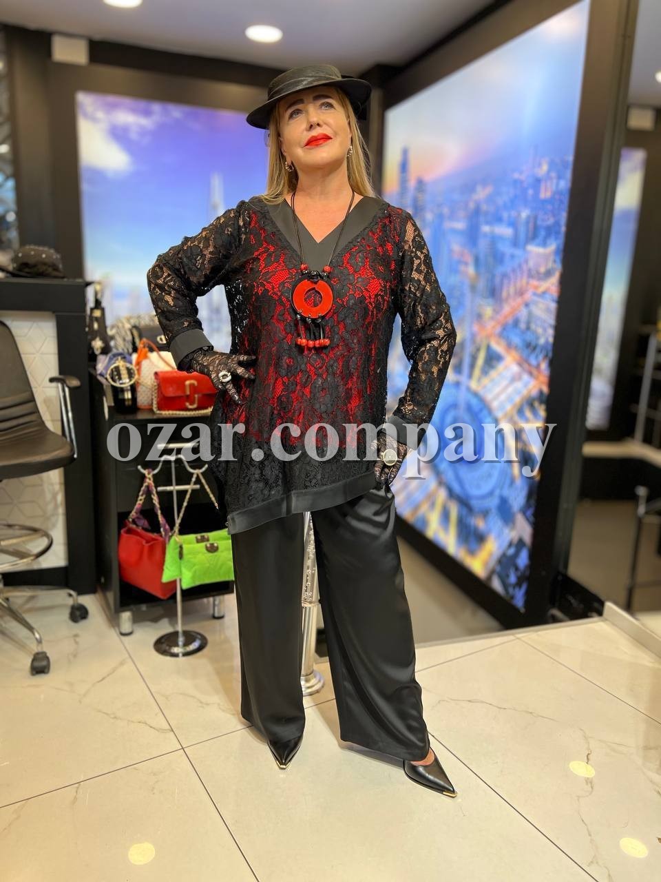 Женский Костюм Iness (Большие размеры) Женский Костюм Iness (Большие размеры)