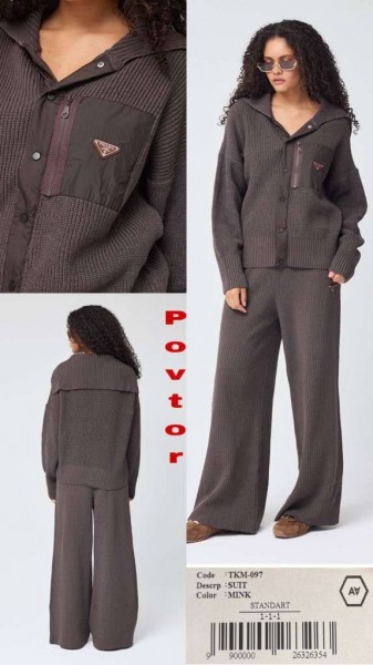 Женский Костюм A.M.N. Женский Костюм A.M.N.