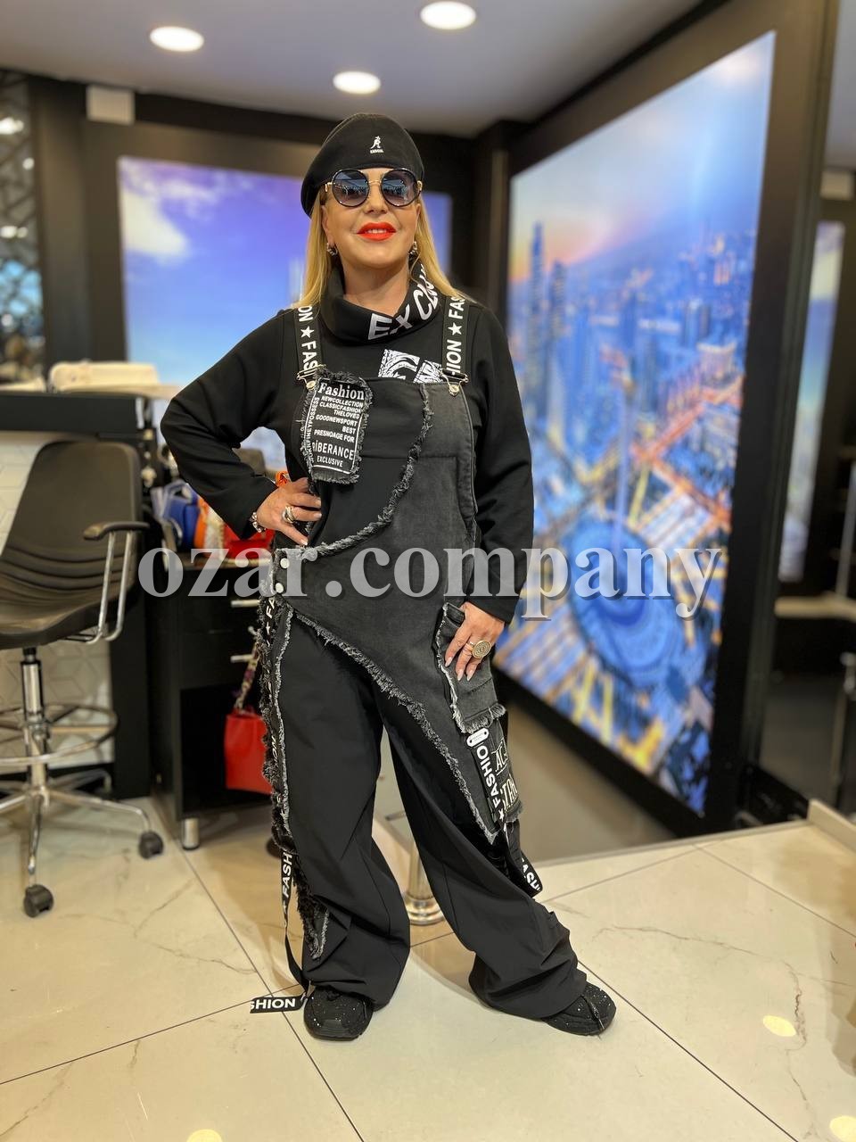 Женский Джинсовый Комбинезон Iness (Большие размеры) Женский Джинсовый Комбинезон Iness (Большие размеры)