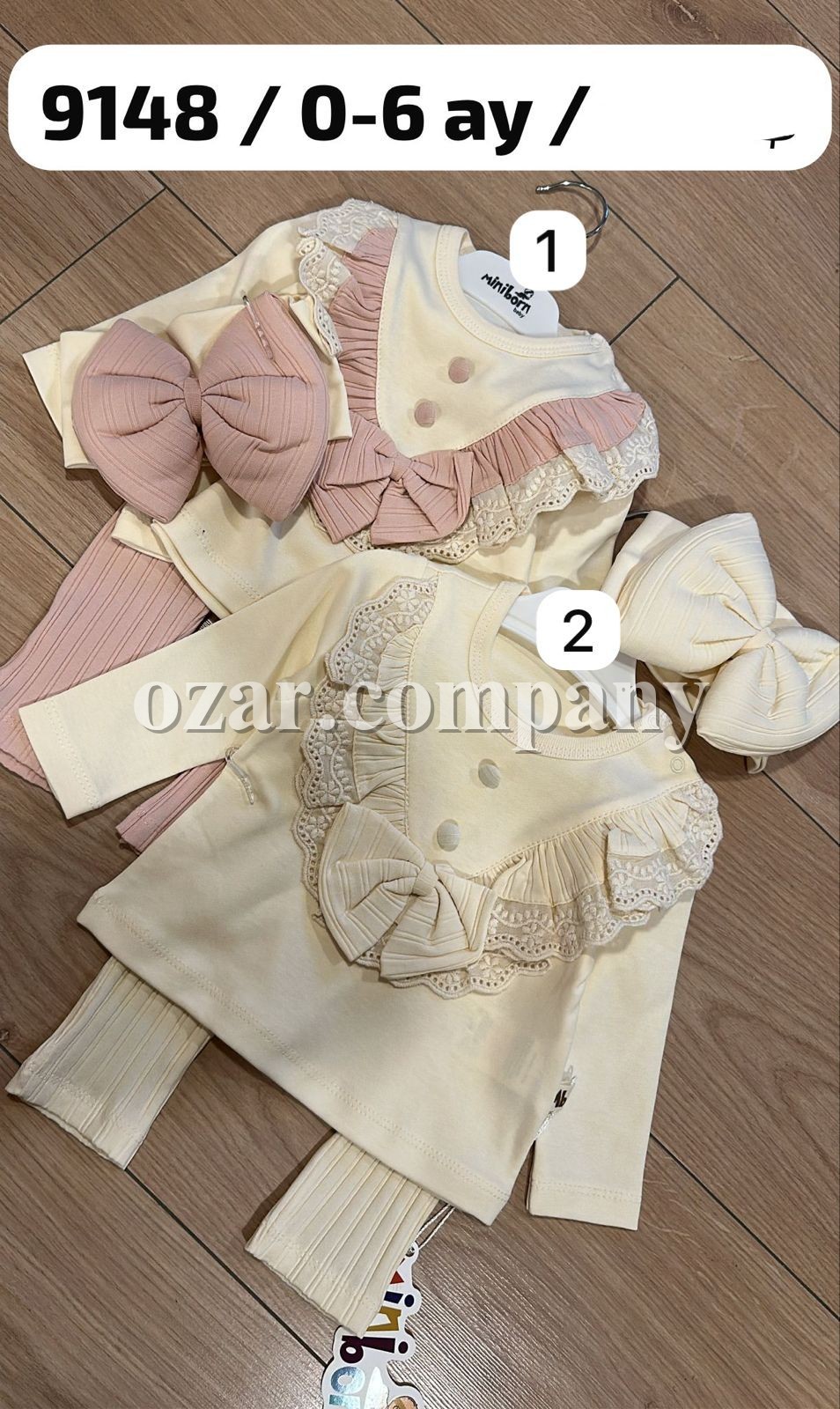 Костюм Для Девочки Mini Born (0-3/3-6мес.)  Костюм Для Девочки Mini Born (0-3/3-6мес.)