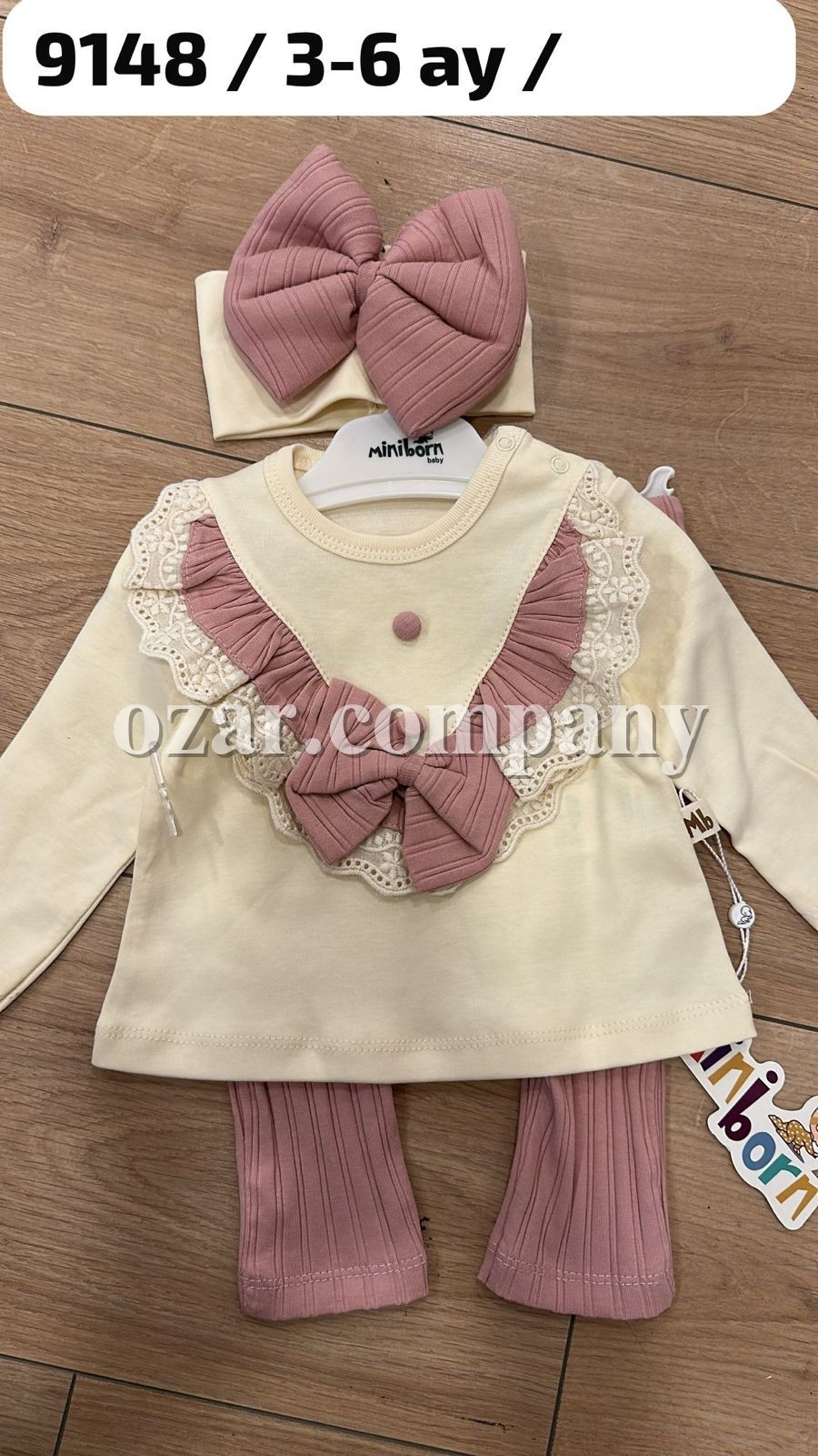 Костюм Для Девочки Mini Born (0-3/3-6мес.)  Костюм Для Девочки Mini Born (0-3/3-6мес.)