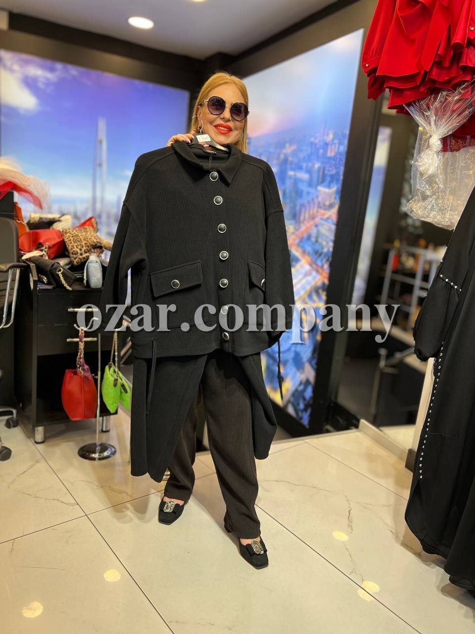 Женский Костюм Iness (Большие размеры) Женский Костюм Iness (Большие размеры)