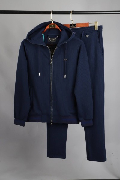 Мужской Спортивный Костюм Prada Мужской Спортивный Костюм Prada