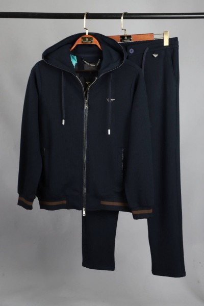 Мужской Спортивный Костюм Prada Мужской Спортивный Костюм Prada