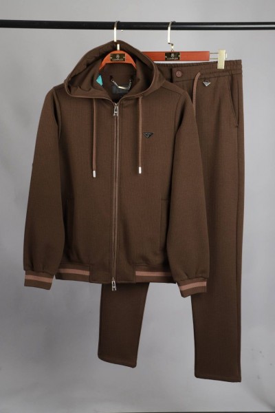 Мужской Спортивный Костюм Prada Мужской Спортивный Костюм Prada