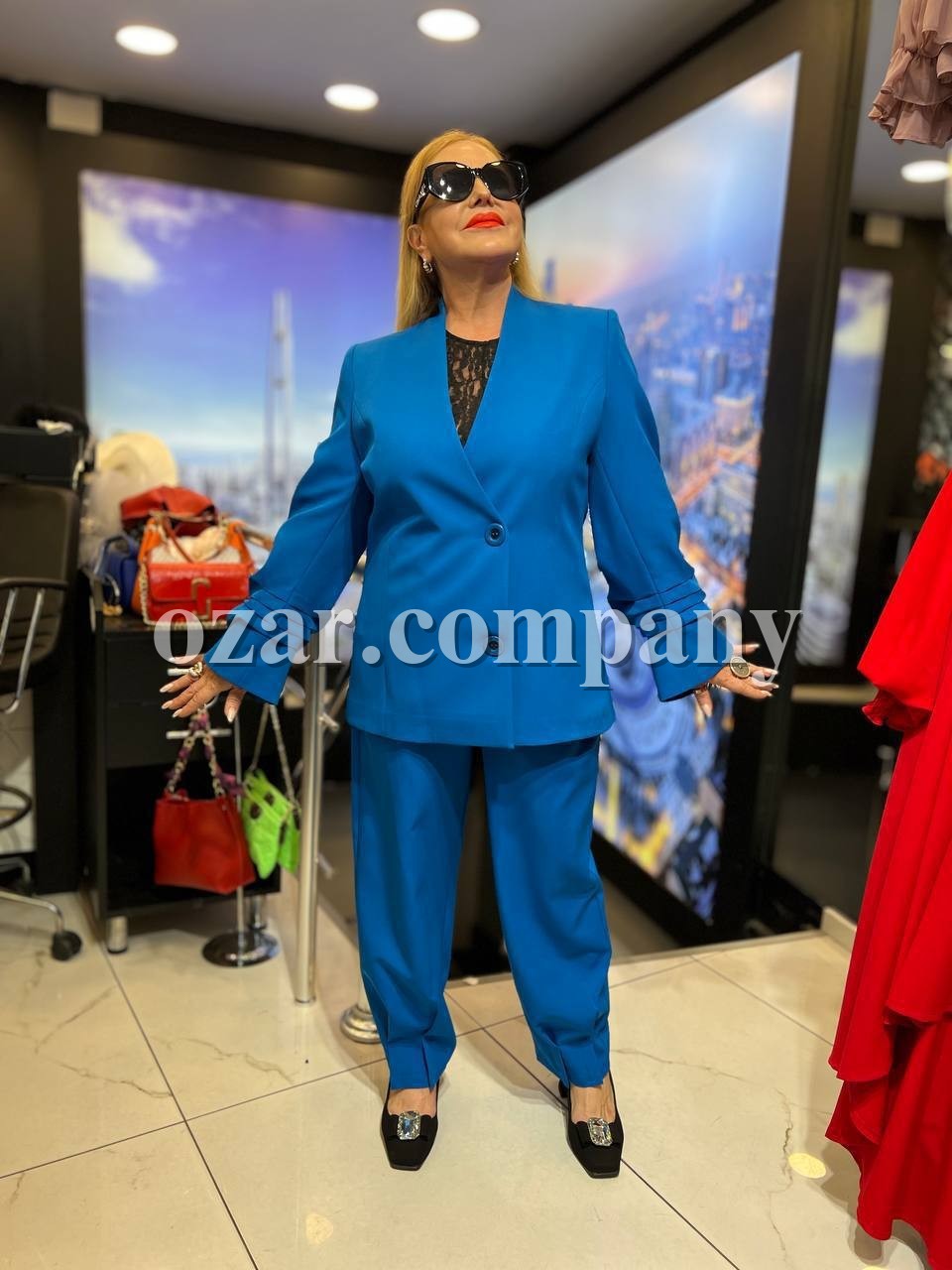 Женский Костюм Iness (Большие размеры) Женский Костюм Iness (Большие размеры)