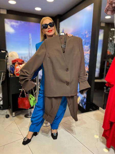 Женский Костюм Iness (Большие размеры) Женский Костюм Iness (Большие размеры)