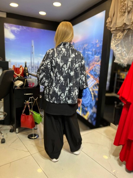 Женский Костюм Iness (Большие размеры) Женский Костюм Iness (Большие размеры)