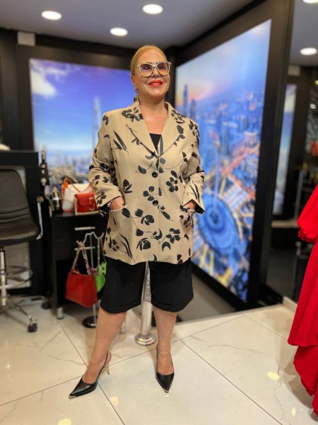 Женский Костюм Iness (Большие размеры) Женский Костюм Iness (Большие размеры)