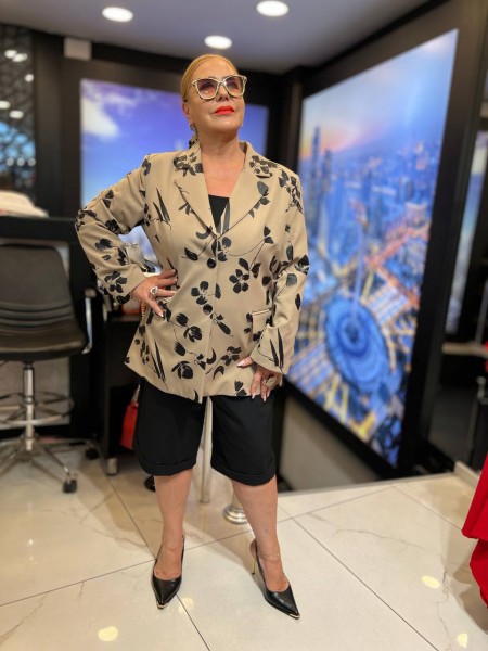 Женский Костюм Iness (Большие размеры) Женский Костюм Iness (Большие размеры)