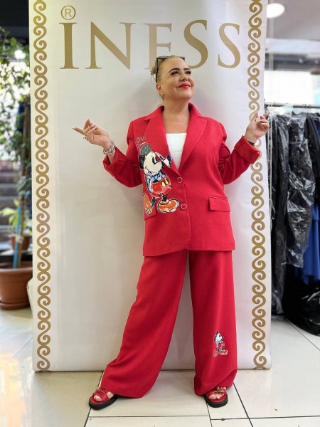 Женский Костюм Iness (Большие размеры) Женский Костюм Iness (Большие размеры)