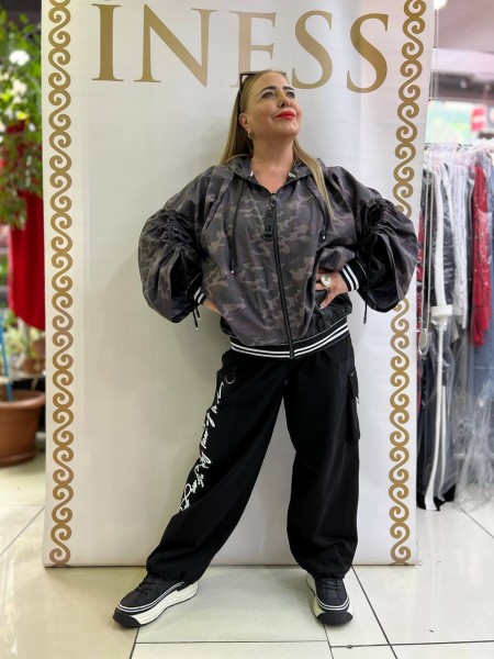 Женская Куртка Iness (Большие размеры) Женская Куртка Iness (Большие размеры)