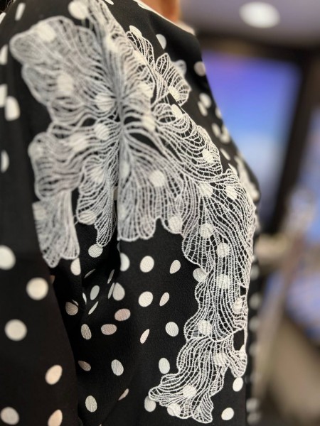 Женская Блузка Iness (Большие размеры) Женская Блузка Iness (Большие размеры)