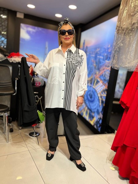 Женская Блузка Iness (Большие размеры) Женская Блузка Iness (Большие размеры)