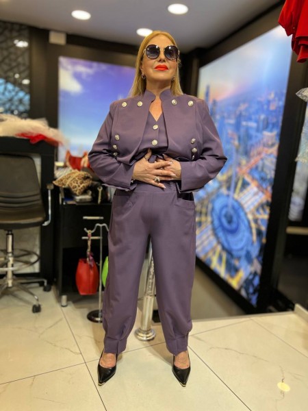 Женский Костюм Iness (Большие размеры) Женский Костюм Iness (Большие размеры)